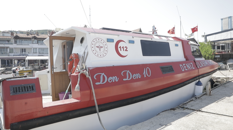 Adaların can damarı: Deniz ambulansları